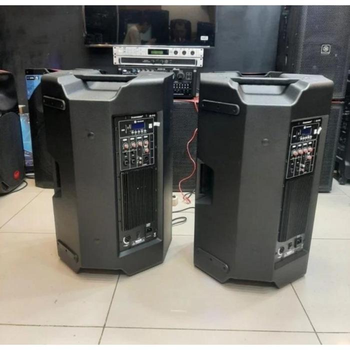 Gambar paket live musik sound system speaker aktif 15 inch dusen berg evo 15 pro mic wireless 4 mic original dari Speaker Aktif Store undefined Tokopedia