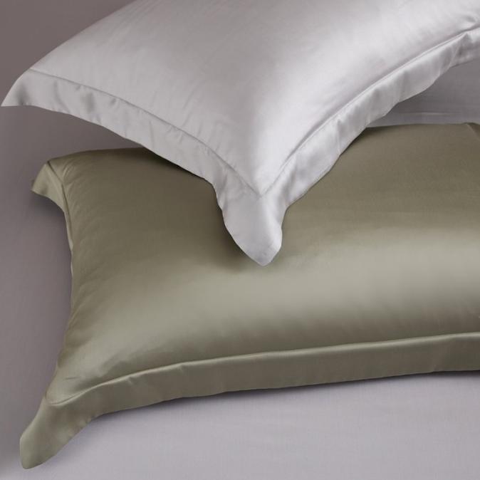 Gambar yuk order Sarung Bantal Guling Pillowcase Tencel by REGALINEN S/ES top - Standard/Jumbo dari Tristanstore830 undefined Tokopedia