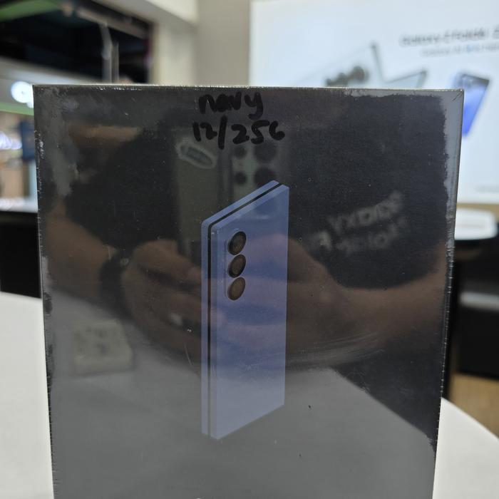 Gambar SAMSUNG GALAXY Z FOLD 6 512GB free scare+ 1 tahun - Navy dari Sumber rejeki mobile phone undefined Tokopedia