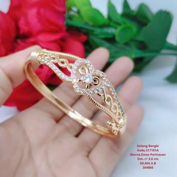 Gambar Gelang Bangle Golong Perhiasan Wanita Titanium Xuping Lapis Emas 24k 1 - #1 dari selma acc bandung undefined Tokopedia