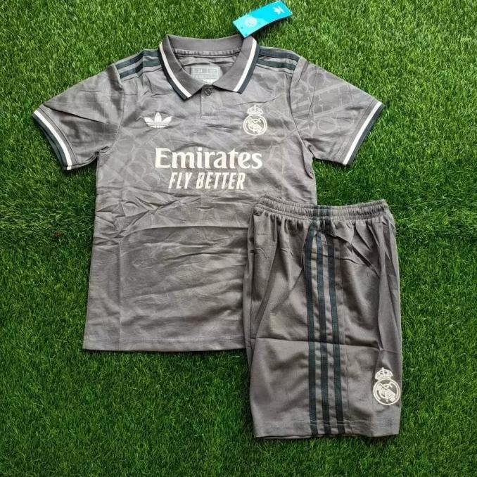 Gambar JERSEY BOLA KIDS/ANAK REAL MADRID 3RD 2024/2025 IMPORT GRADE ORI - 16 dari TomsStore Id. undefined 2 Tokopedia