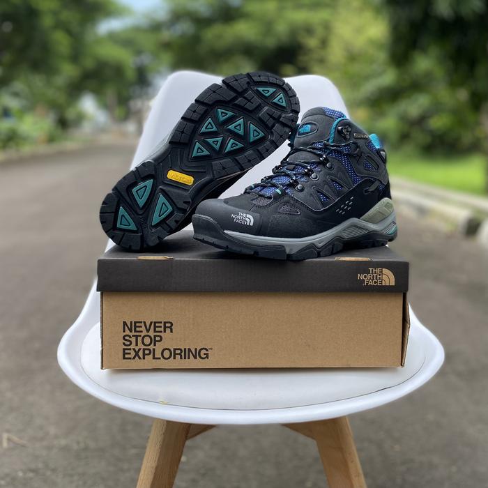 Gambar Sepatu gunung the north tracking outdoor sepatu hiking pria tnf - Grey Tosca, 40 dari Billionaire Shoes undefined Tokopedia