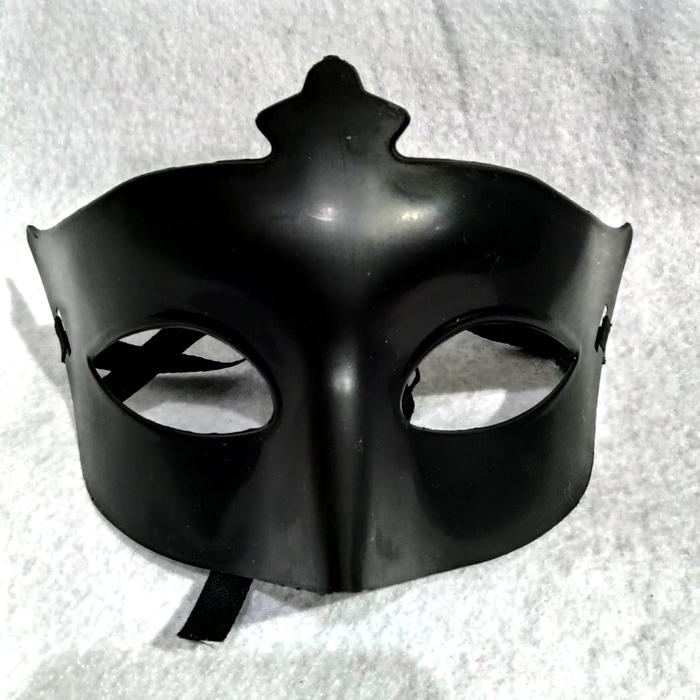 Gambar Topeng Variasi Kilap Turkis/Topeng Pesta - Hitam dari Toko Satria Setiabudi Bali undefined Tokopedia