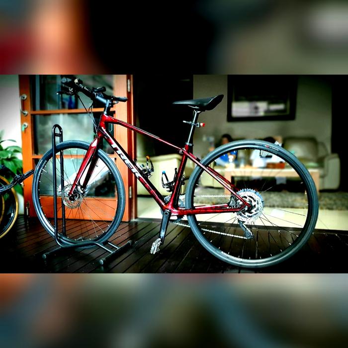 Jual Trek FX Sport Carbon 2022 (Size Small) Kota Depok Age