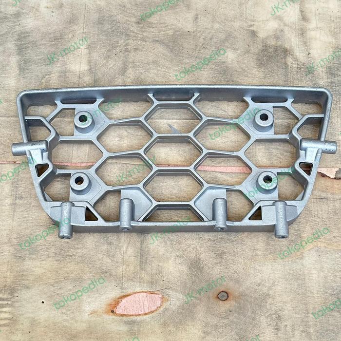 Gambar PLATE STEP HINO 500 dari JK-motor undefined Tokopedia
