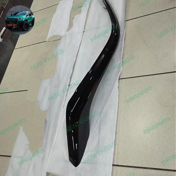 Gambar list lampu headlamp list grill sebelah kiri depan fortuner legender dari JTvariasi undefined Tokopedia