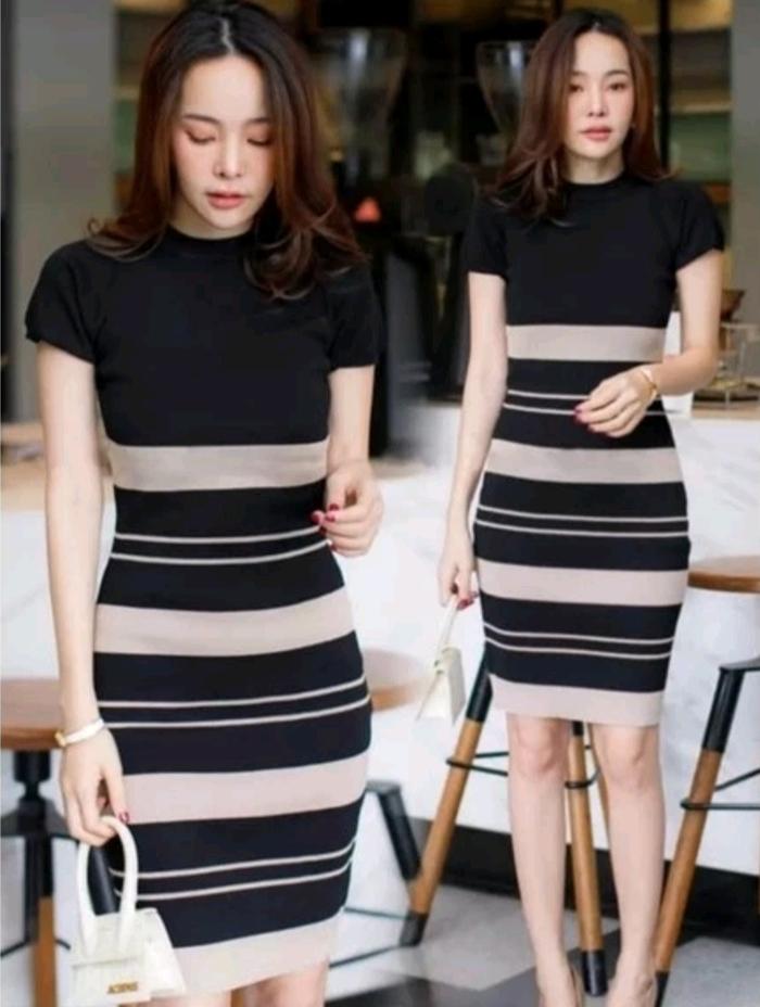 Gambar Dress O Neck Garis Fit Body Pres Blouse Dress Rajut Felice meral - Hitam dari Mixmeshop undefined Tokopedia