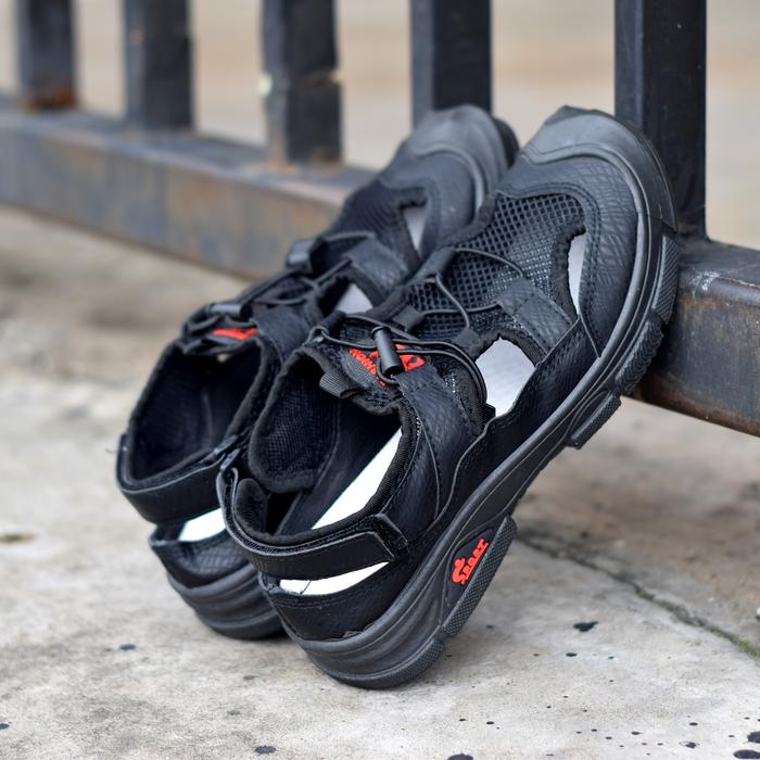 Gambar Sepatu Sendal Gunung Hiking Pria import Original pria dewasa  keren - Hitam, 39 dari STIL.STORE undefined Tokopedia