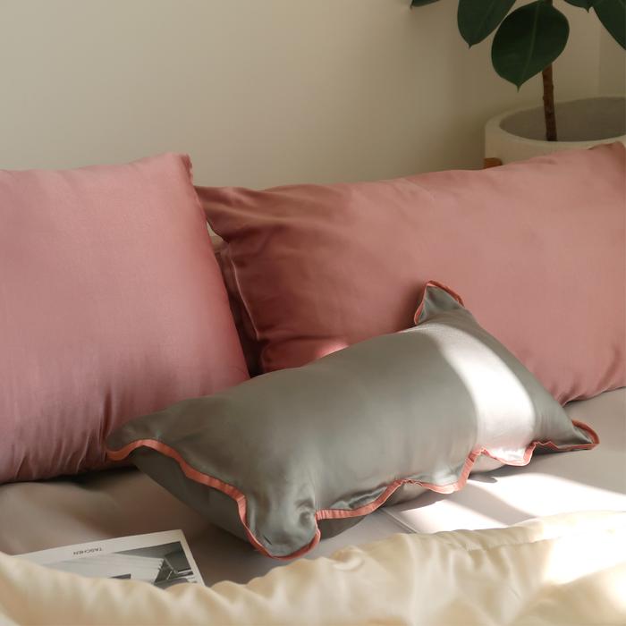 Gambar Nou - Tencel Cloudy Pillow Case & Pillow Insert / Multipurpose Decorative Pillow / Throw Pillow (Sarung Bantal Dekorasi Multifungsi) - Seaweed, Pillow Cover dari Nou Studio undefined Tokopedia