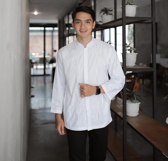 Gambar Basmala Koko Dewasa Lengan Pendek Baju Koko Pria Lengan Pendek Putih K - Panjang Putih, M dari Basmala Store undefined Tokopedia