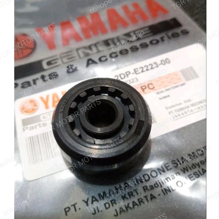 Gambar SIL SEAL WATERPUMP WATER PUMP NMAX N MAX 155 OLD 2DP dari TGR MOTOR PARTS undefined Tokopedia