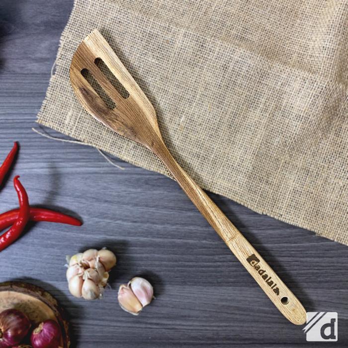 Gambar DADALALA Sutil / Spatula Bahan Kayu JATI Model Pingul (ecer) - Soled 2lubang dari Dadalala undefined Tokopedia