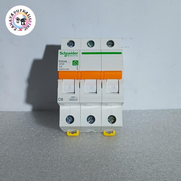 Gambar Mcb domae schneider 3 phase 6A/10A/16A/20A/25A/32A/40A/50A - 6A dari Cahaya putra electric undefined Tokopedia
