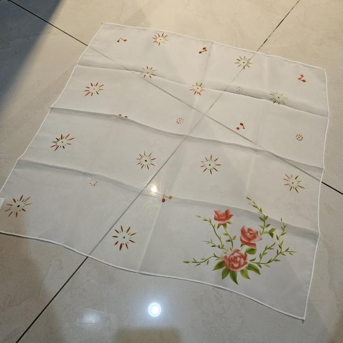 Gambar scarf leher preloved bekas pakai putih biru / mawar - Merah dari palapa sakti motor undefined Tokopedia