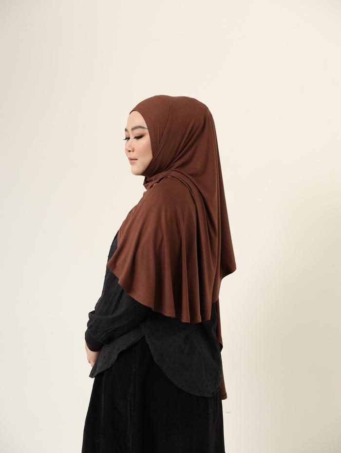 Gambar Hgl Modest - Hanna Hijab - Ailana Pashmina Oval Tencel Polos - Choco dari hglmodest undefined Tokopedia