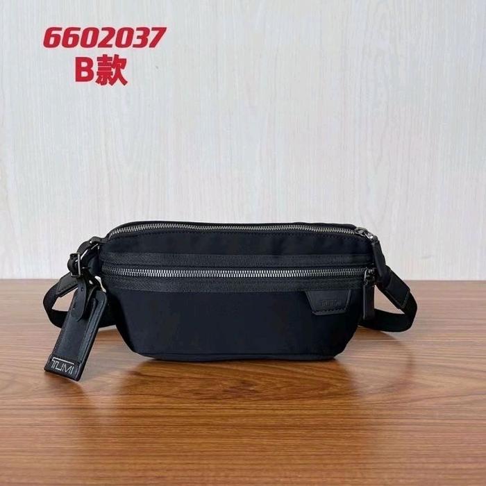 Gambar TAS T U M I DAVEN NEW WAISTBAG - Hitam dari Maple Collection ID undefined Tokopedia