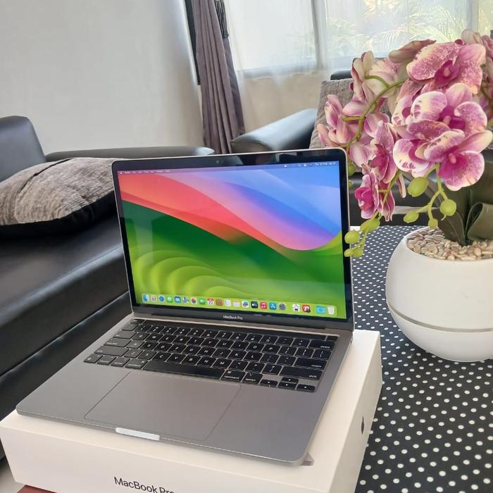 Gambar macbook pro m1 8gb 512gb like new x ibox dari azzahracomputer undefined Tokopedia