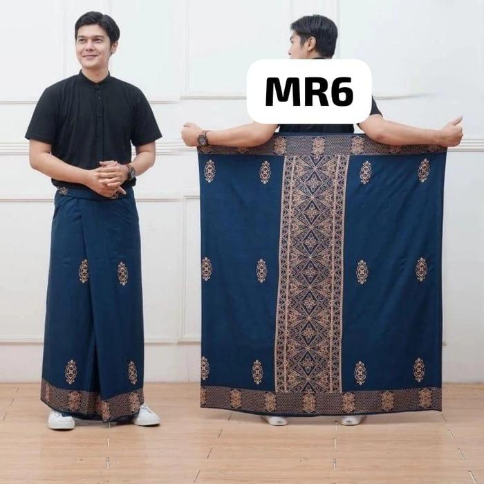 Gambar Sarung Batik Pria Dewasa Motif Sarang Tawon - Sarwon Navy dari Aniesa Collection undefined Tokopedia