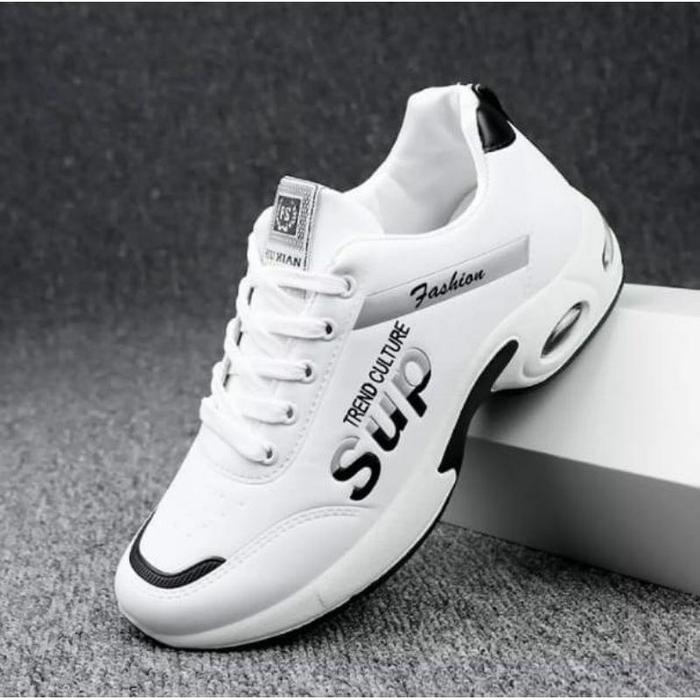 Gambar Sepatu sneakers Pria wanita Sport Sup MATA mesh premium lokal hitam - Putih, 39 dari PUPUT OLSHOP 60 ( Gudang Fashion Bandung ) undefined Tokopedia