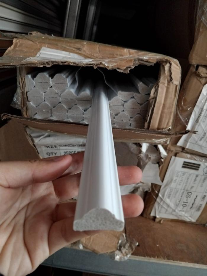 Gambar Lis Wall Moulding Wall Trim Styles PVC Padat Putih Harga Per Batang - 2,5 cm bulat dari ESTETICA INTERIOR INDONEISA undefined Tokopedia