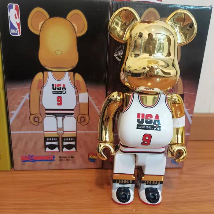Gambar Pajangan Patung Karakter Atlet / Bearbrick Michael Jordan EB Home 2584 - Michael 1992 dari EB Home Decor & Living undefined Tokopedia