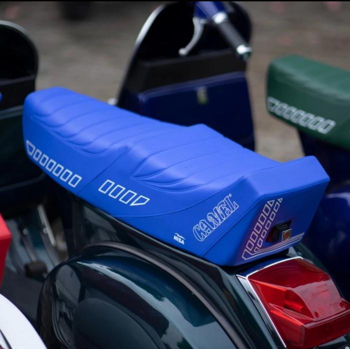 Gambar SEAT JOK NISA CAMEL VESPA SMALL FRAME PTS - Biru dari Shd Scooter Bandung undefined Tokopedia