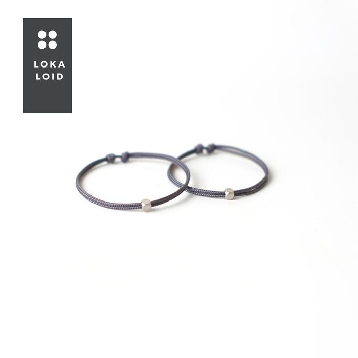 Gambar Gelang Couple Pasangan Kasual Simpel Minimalis Cube Bracelet Microcord - Abu-abu, 1 pcs dari Lokaloid undefined Tokopedia