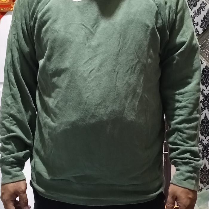Gambar sweater pria original Uniqlo size L hijau bahan tebal tinggal cuci dari Second Mania Shop undefined Tokopedia