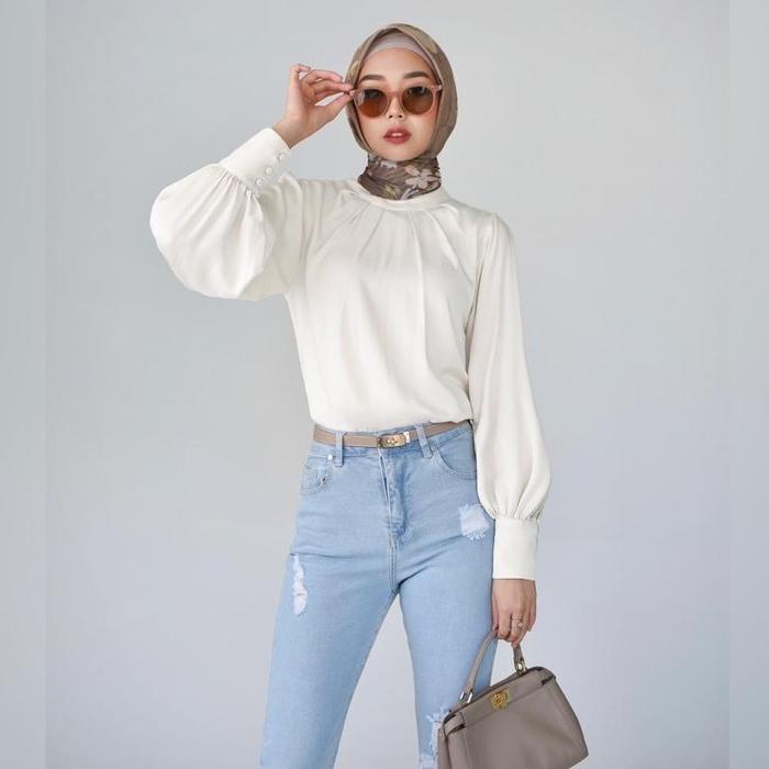 Gambar Terbaru Duha Blouse • Corliss Tencel Comfort Top - Off White, XS dari Depot Siaga undefined Tokopedia