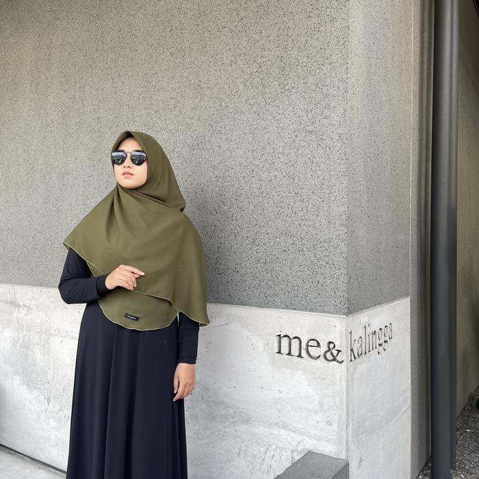 Gambar Malay Scarf hijab segiempat malaysia JUMBO jilbab instan Alqeera hijab - Forest dari Haijaber's undefined Tokopedia