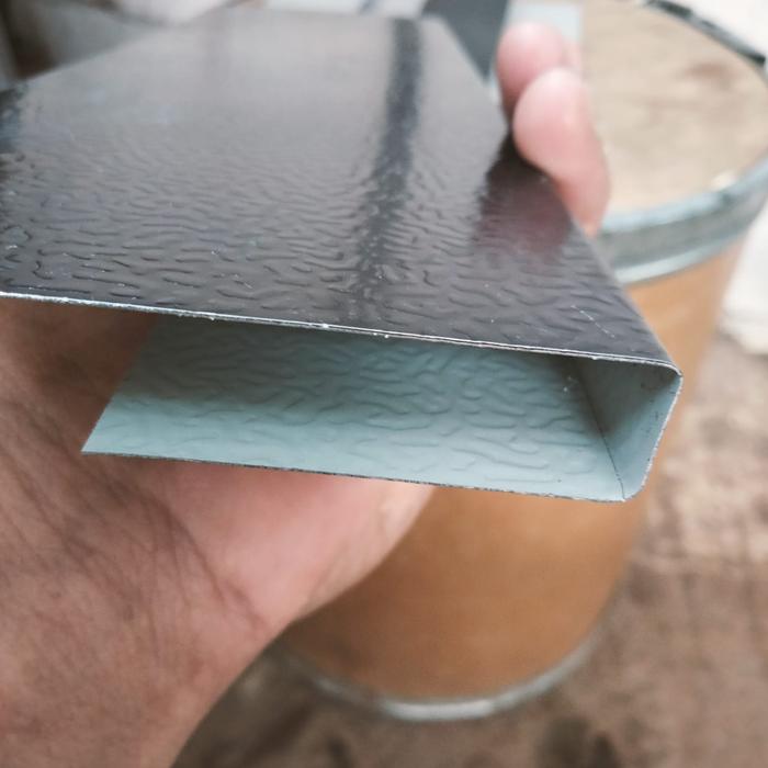 Gambar Flashing Atap Bitumen/Flashing multipleks/Flashing List U Hitam - Hitam, 12mm dari AtapDekorasi undefined Tokopedia