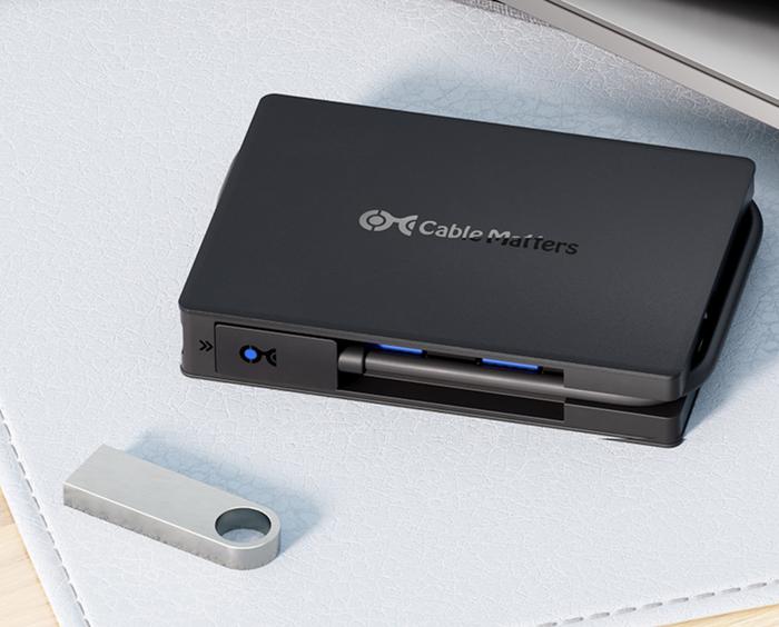 Cable Matters 8-in-1 ポータブル 40Gbps USB4 ハブ USB 4