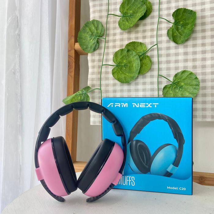 Gambar Baby Earmuff Noise Reduction Baby Anak Peredam Suara Bising Pesawat Penutup Telinga Bayi - Merah Muda dari HomewareIndonesia undefined Tokopedia
