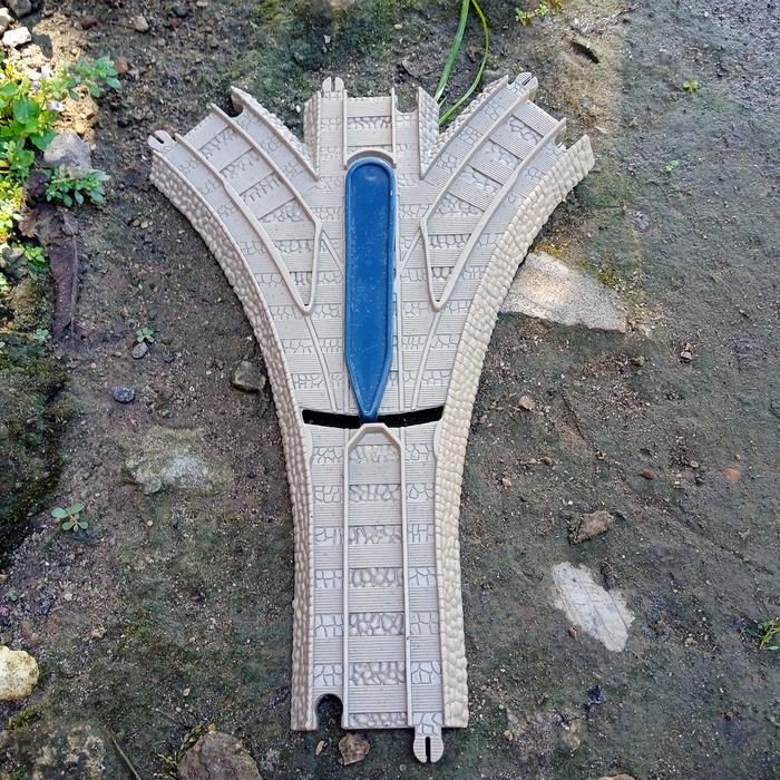 Jual Thomas & Friends Trackmaster Triple Switch Track Parts Fisher ...
