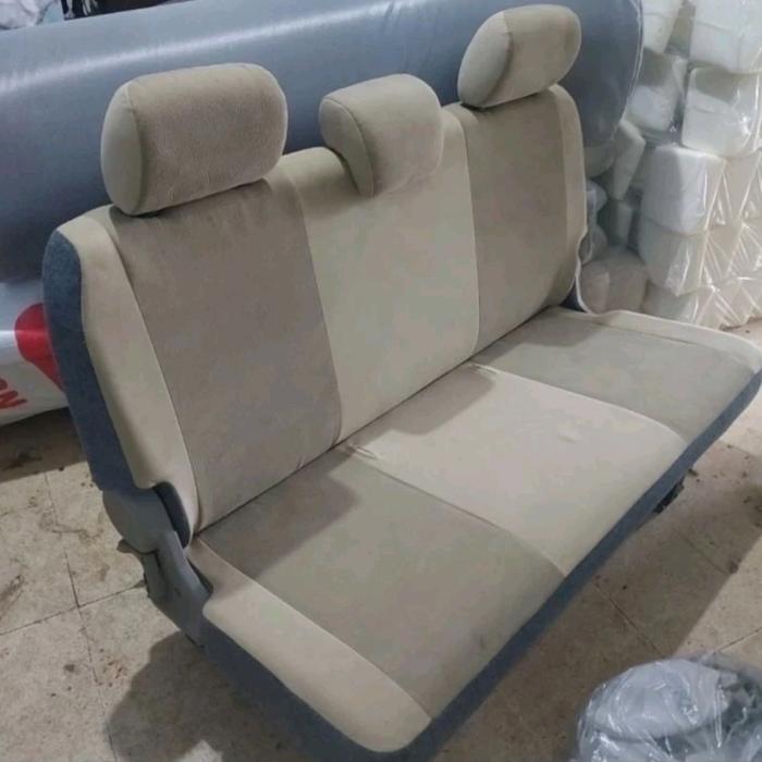 Gambar jok belakang TOYOTA KIJANG KAPSUL new model 3 headrest jok mobil row 3 - 3 headrest dari Kadera Oto undefined Tokopedia