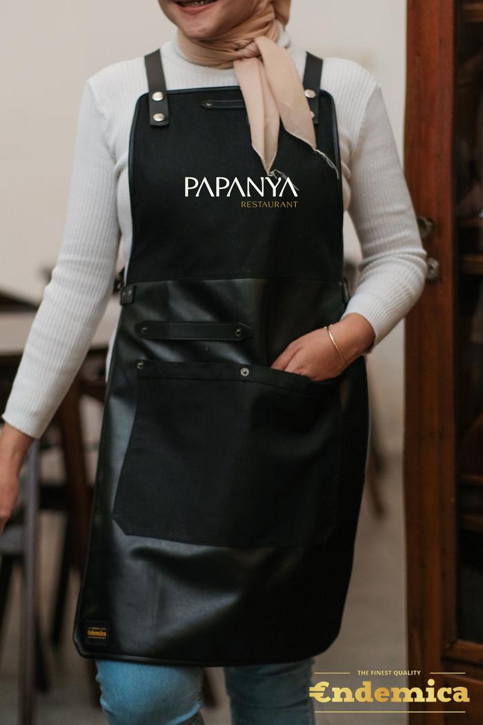 Gambar Apron kombinasi kulit sintetis dan kanvas bisa bordir logo - New Hitam dari Solvox undefined Tokopedia