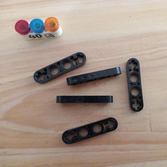 Gambar Lego Technic Part 32449 Liftarm Thin 1 x 4 - Axle Holes - Black dari Technicaholic undefined Tokopedia