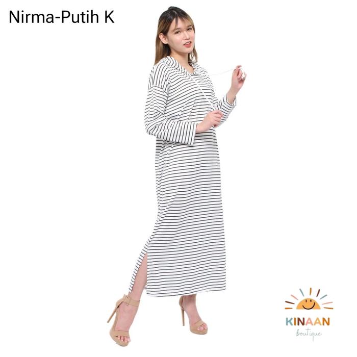 Gambar Tunik Kaos belang stripe Oversize Wanita Lengan Panjang - Nirma - Putih B, XL dari Kinaan Boutique undefined 4 Tokopedia
