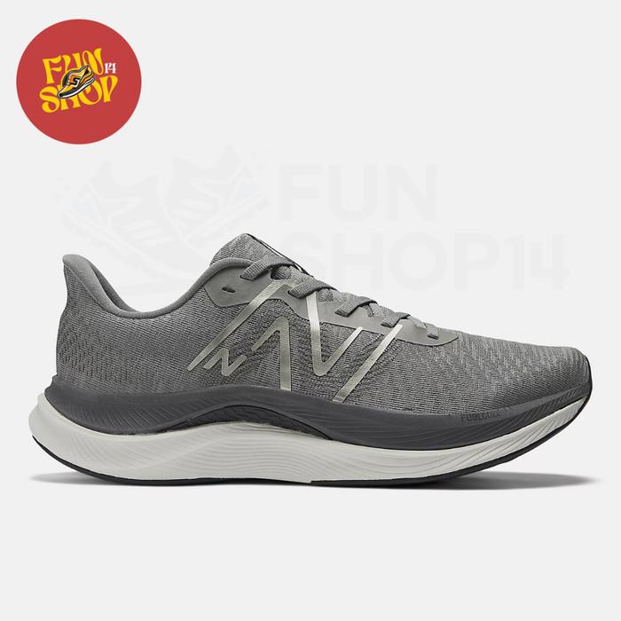 Gambar New Balance FuelCell Propel v4 Men's Running Shoes Grey - MFCPRCG4 - 43 dari funshop14 undefined Tokopedia