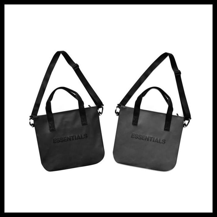 Gambar Fog Essentials Solid Text Two-Way Tote Bag Best Seller - Dark Grey dari FlowerFashion99 undefined Tokopedia
