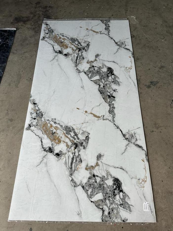 Gambar Panel PVC Motif MARMER Uk. 1,22m X 2,44m - PVC Marmer BEREN - White Instanbul dari Distributorvinyllantai undefined Tokopedia