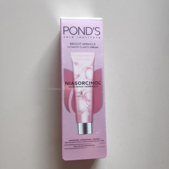 Gambar Krim Wajah Pelembab Muka Ponds White Beauty 20g Jerawat Bintik hitam - Yes Box Pelemba dari yaYes Collection undefined Tokopedia