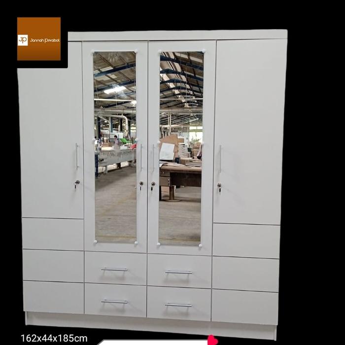 Gambar Lemari pakaian 4 pintu partikel board dari jannahperabot undefined Tokopedia