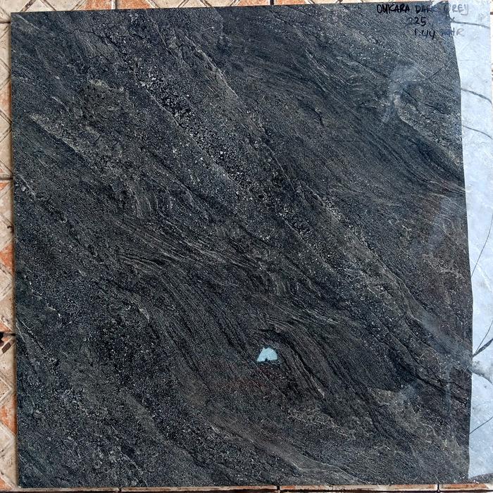 Gambar GRANIT ABU TUA 60 X 60 MARMER dari gunungkidulkeramik undefined Tokopedia