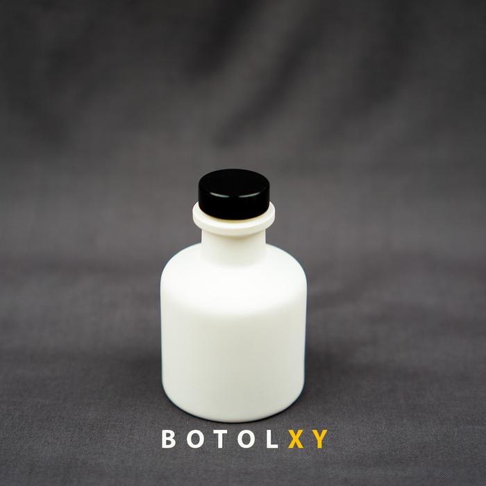 Gambar Botol Reed Diffuser 50ml - Vas Belly Pot - Kaca Putih Susu Doff - Hitam dari Botol XY undefined Tokopedia