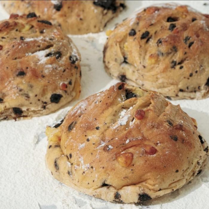 Gambar Roti Macan Bandung Artisan Jastip TERMURAH - Parmigiano Choc dari Jastip Bandung Makanan Viral undefined Tokopedia