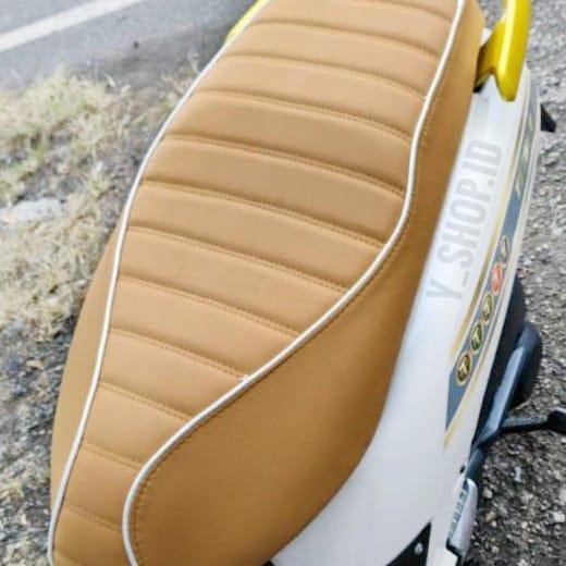 Gambar Sarung Cover Kulit Jok Honda Stylo 160 MBtech Model Vespa Terbaru - Cream, Tipe Motor Lain dari REZA CUSTOM NEW undefined Tokopedia