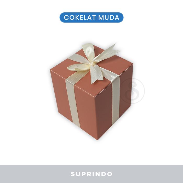 Gambar Box vintage kotak souvenir doff KECIL 7x7x7.5cm - Cokelat muda, BOX+PITA dari Suprindo undefined Tokopedia