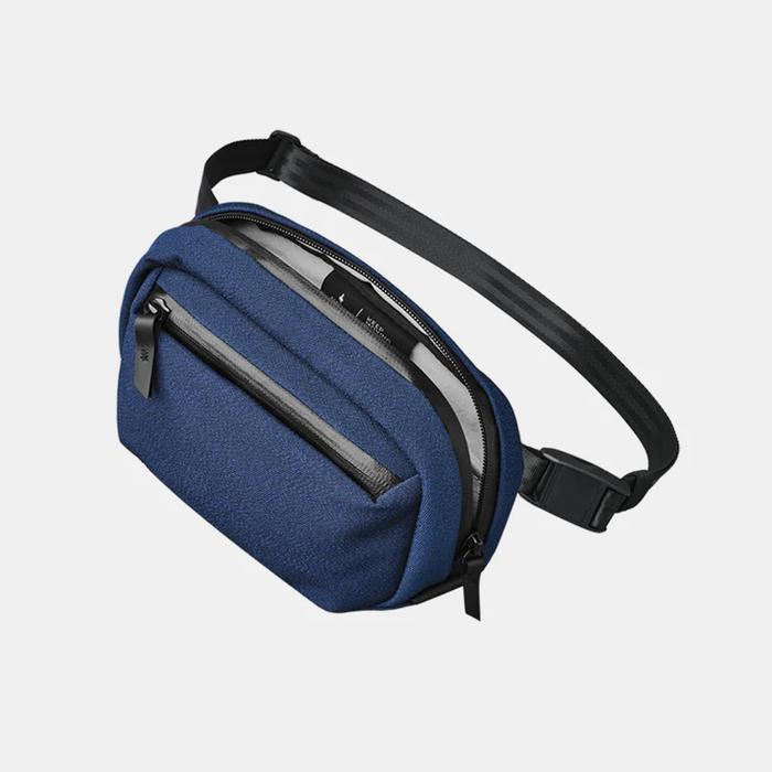 Gambar Go Sling Nano ALPAKA (1.6 L, Fits an iPhone 14 Pro Max) - Blue dari Imaru undefined Tokopedia