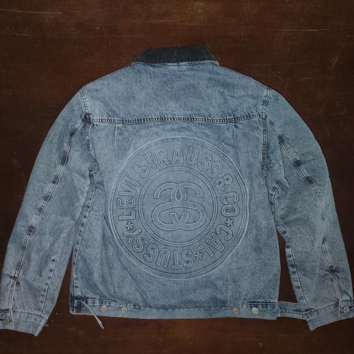 Gambar stussy x Levi's Denim Jacket dari Arsasnacks undefined Tokopedia